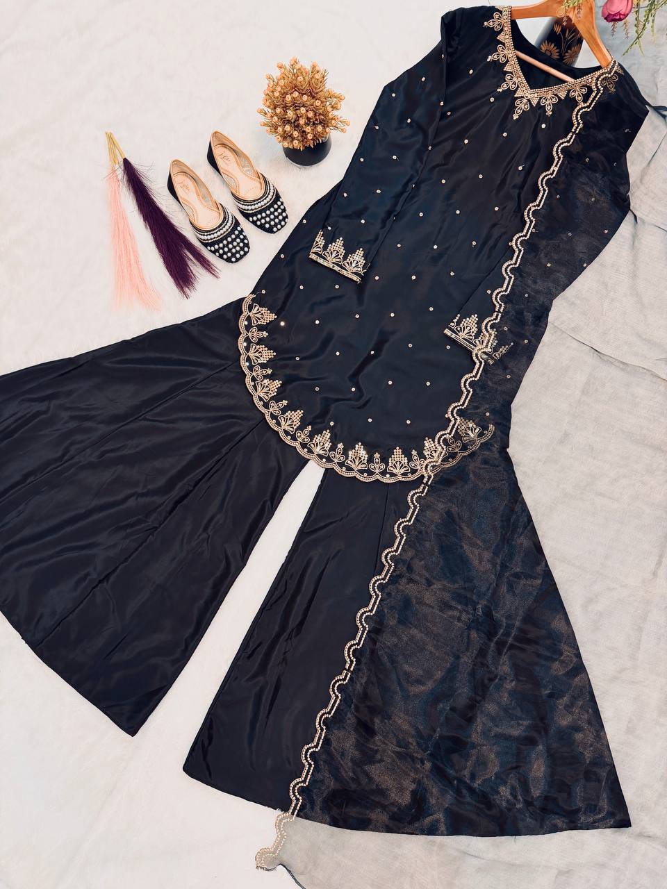 Luxe Onyx Tie-Back Festive Ensemble